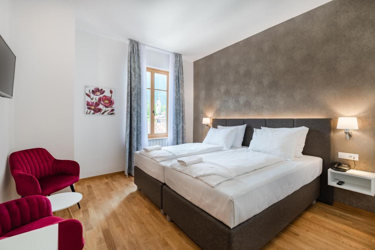 Hotel Dvorec Tolmin Ngoại thất bức ảnh