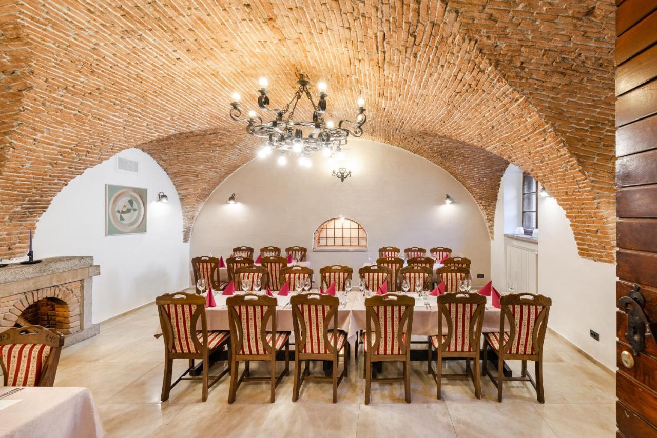 Hotel Dvorec Tolmin Ngoại thất bức ảnh