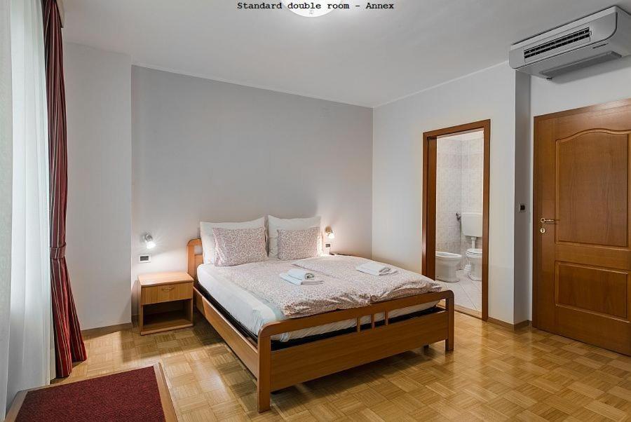 Hotel Dvorec Tolmin Ngoại thất bức ảnh