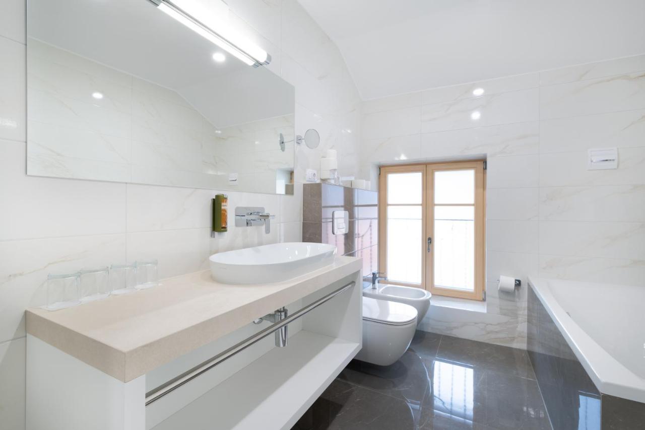 Hotel Dvorec Tolmin Ngoại thất bức ảnh