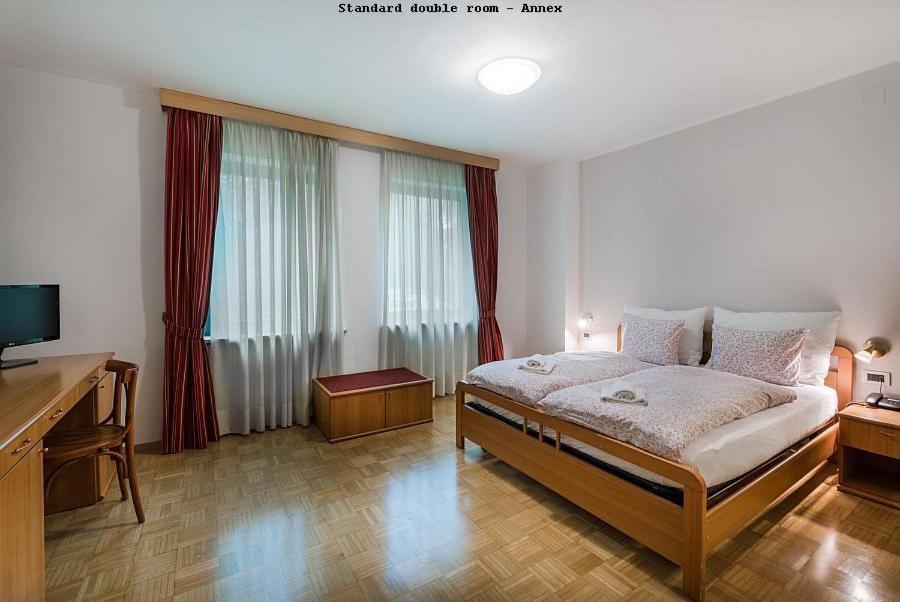 Hotel Dvorec Tolmin Ngoại thất bức ảnh