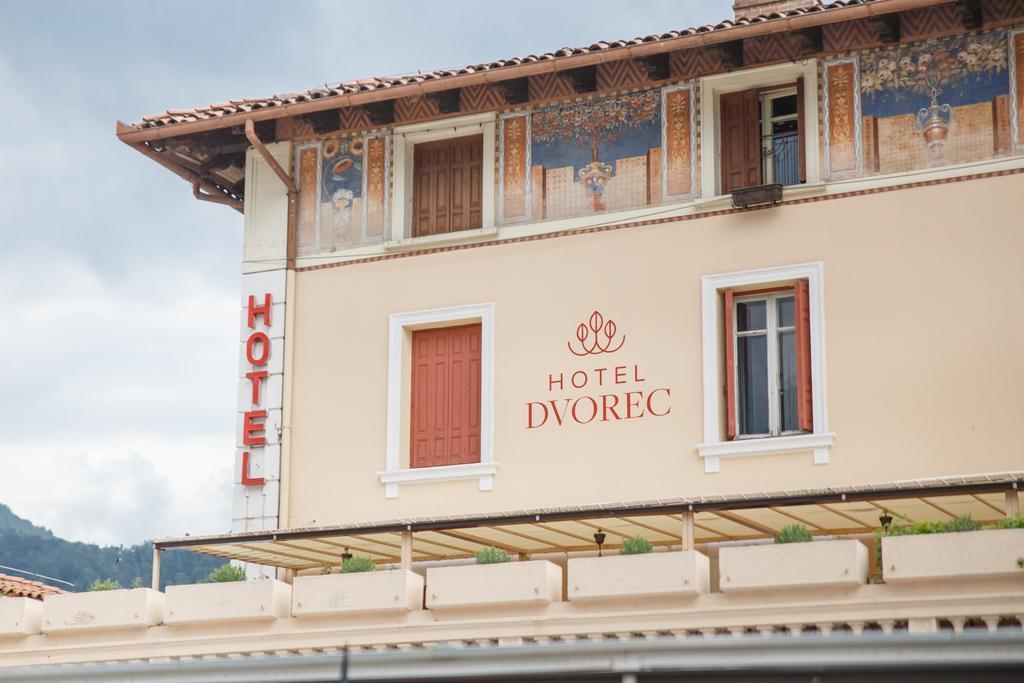 Hotel Dvorec Tolmin Ngoại thất bức ảnh