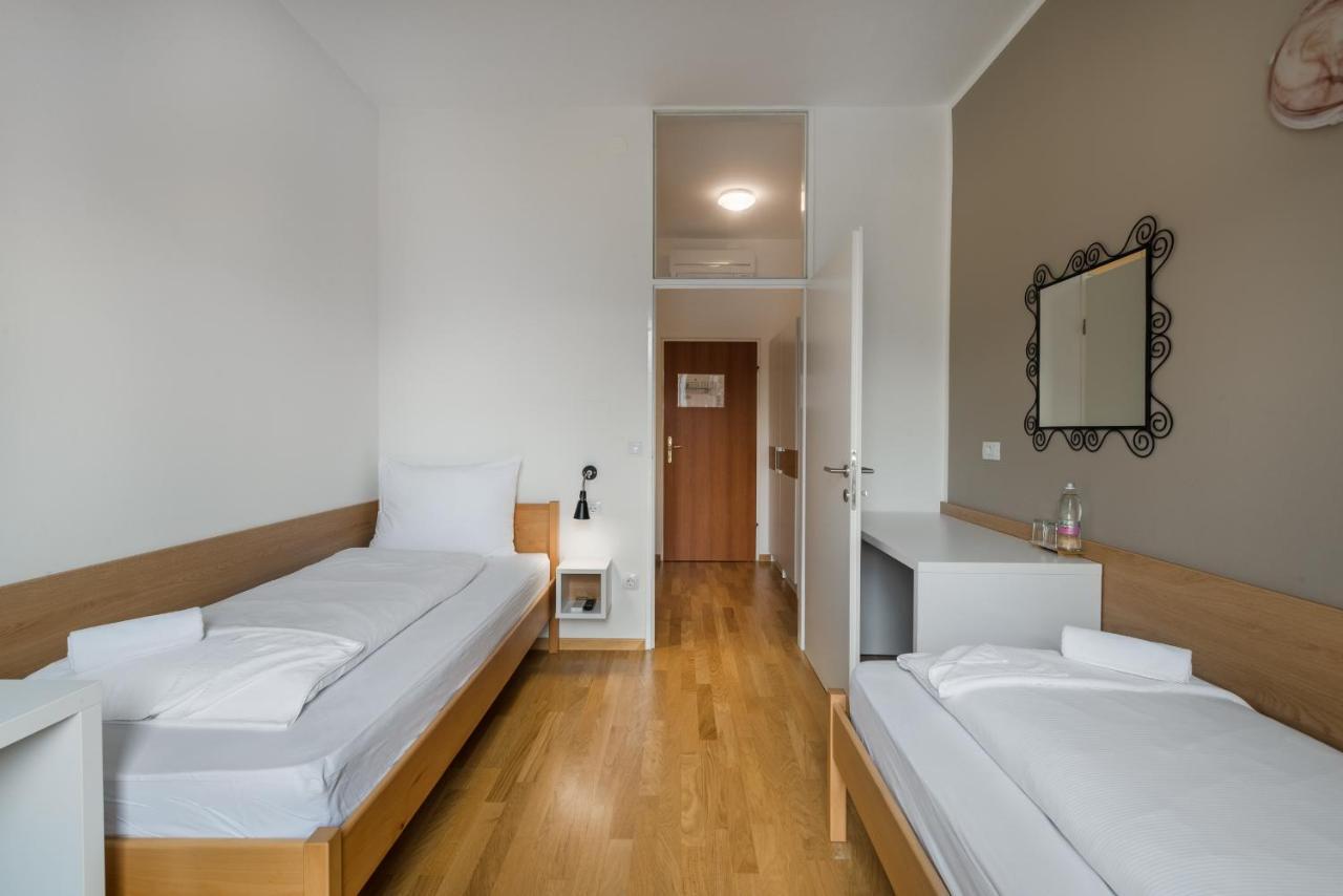 Hotel Dvorec Tolmin Ngoại thất bức ảnh