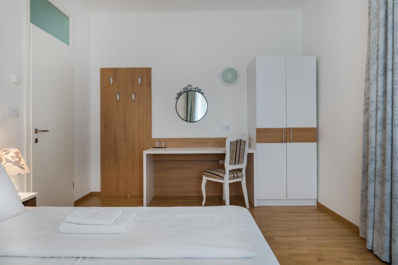 Hotel Dvorec Tolmin Ngoại thất bức ảnh