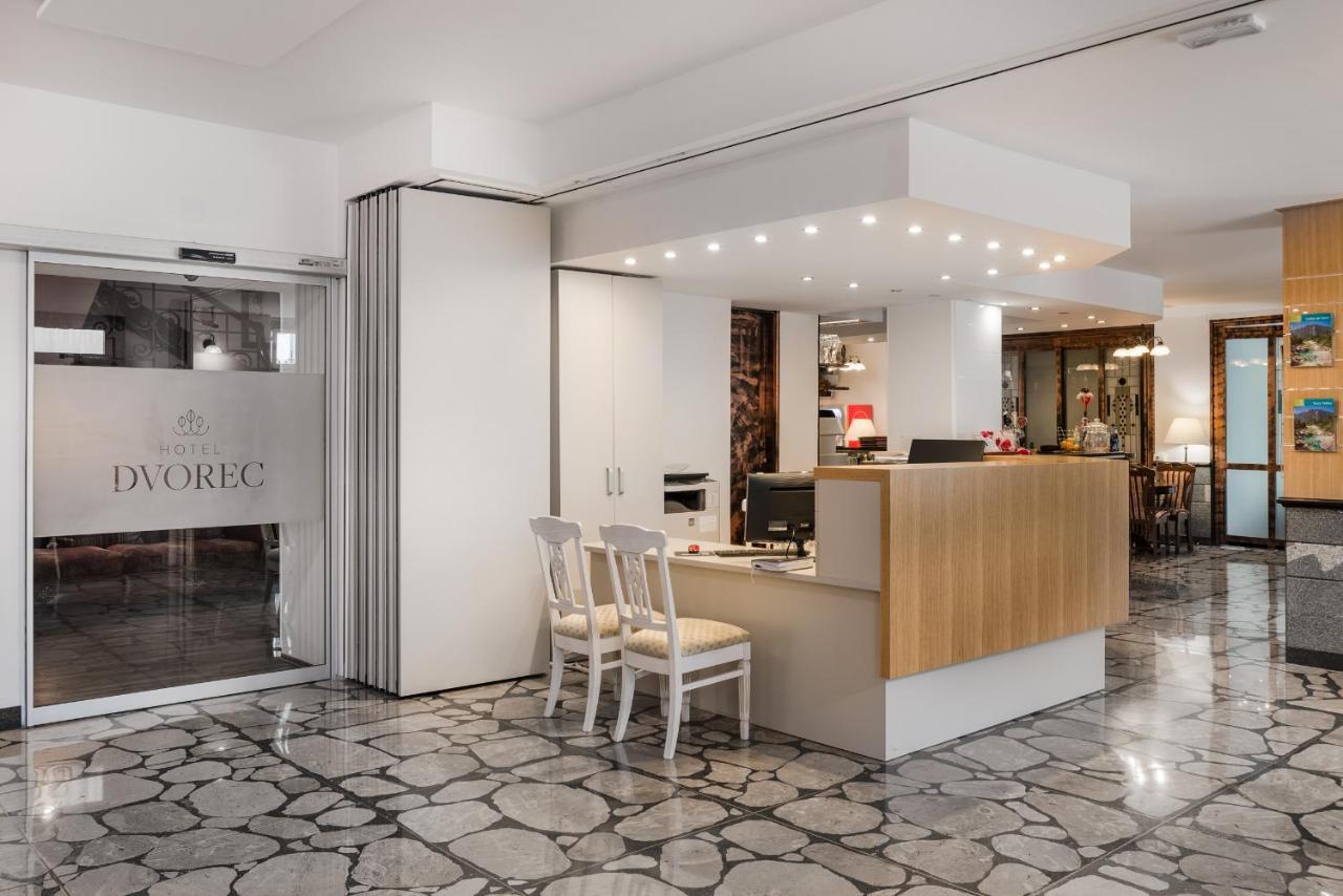 Hotel Dvorec Tolmin Ngoại thất bức ảnh